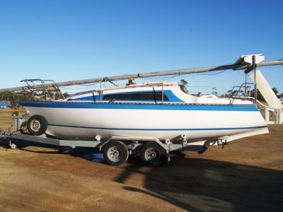 Sheerline Trailer sailer
