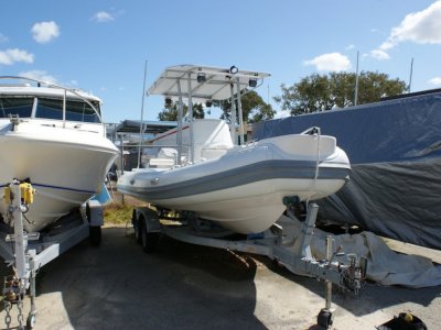 Mako 6200 Hypalon RIB
