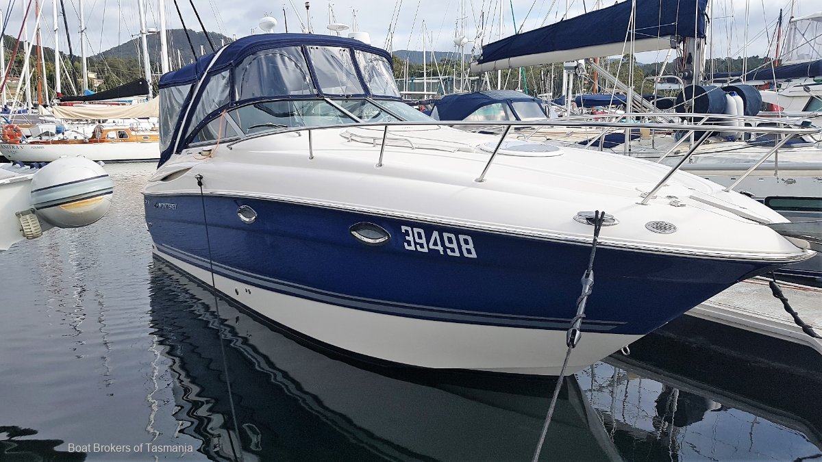 Lunar Sea Monterey 270 Cruiser Fabulous condition, Bow and stern thrusters Boat Brokers of Tasmania