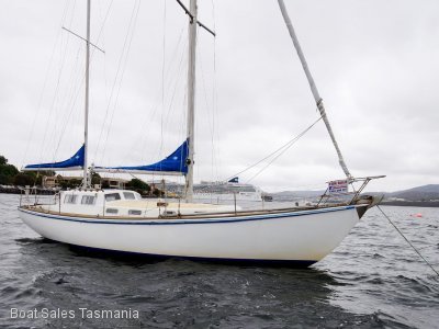 Bruce Roberts Ketch 36 