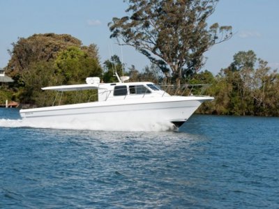 ensign yacht brokers gold coast