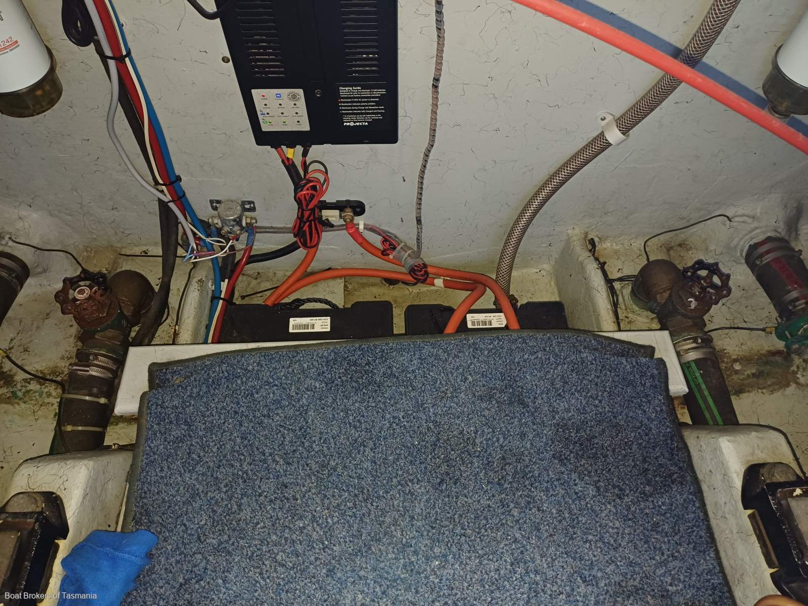 Waste Knot Caribbean 35 Flybridge Cruiser with a generator and bowthruster Boat Brokers of Tasmania