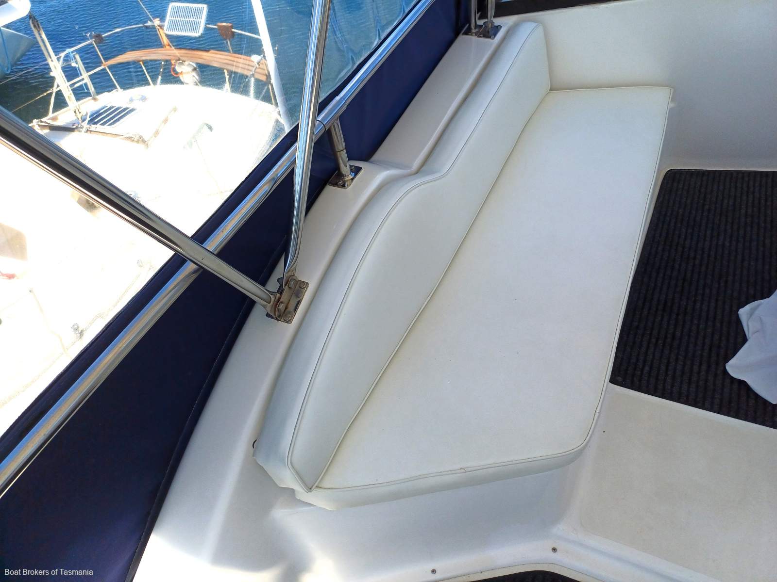 Waste Knot Caribbean 35 Flybridge Cruiser with a generator and bowthruster Boat Brokers of Tasmania