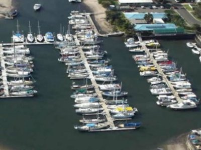 12m berth F12 at Kawana Waters Marina in premier position