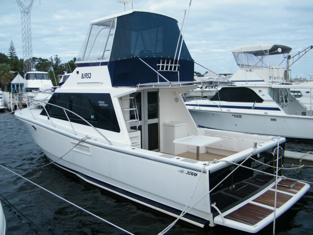 Peter Milner 35 Flybridge: Power Boats | Boats Online for Sale ...