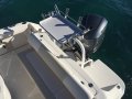 New Robalo R222:Seat folds away
