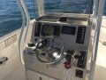 New Robalo R222:Choose your Electronics