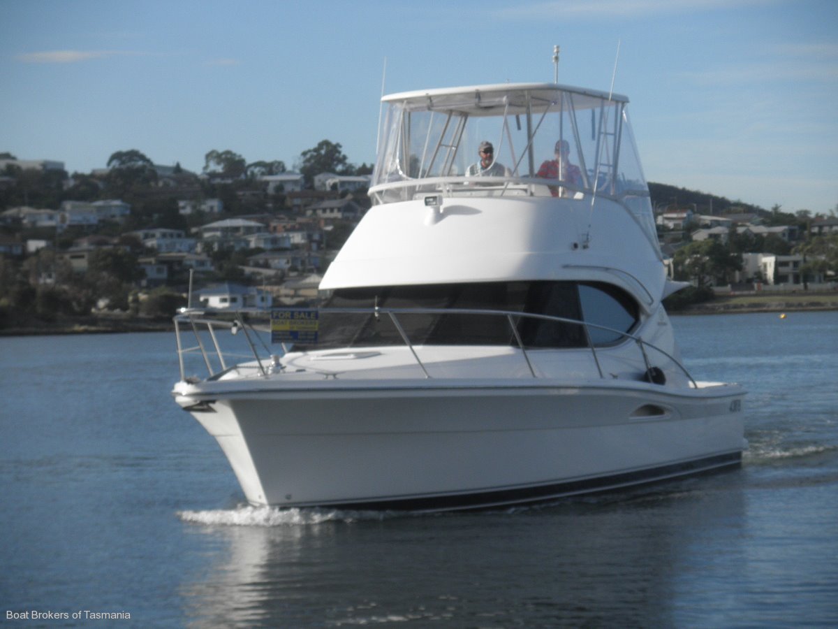 Used Riviera 33 Flybridge Convertible for Sale Boats For Sale Yachthub