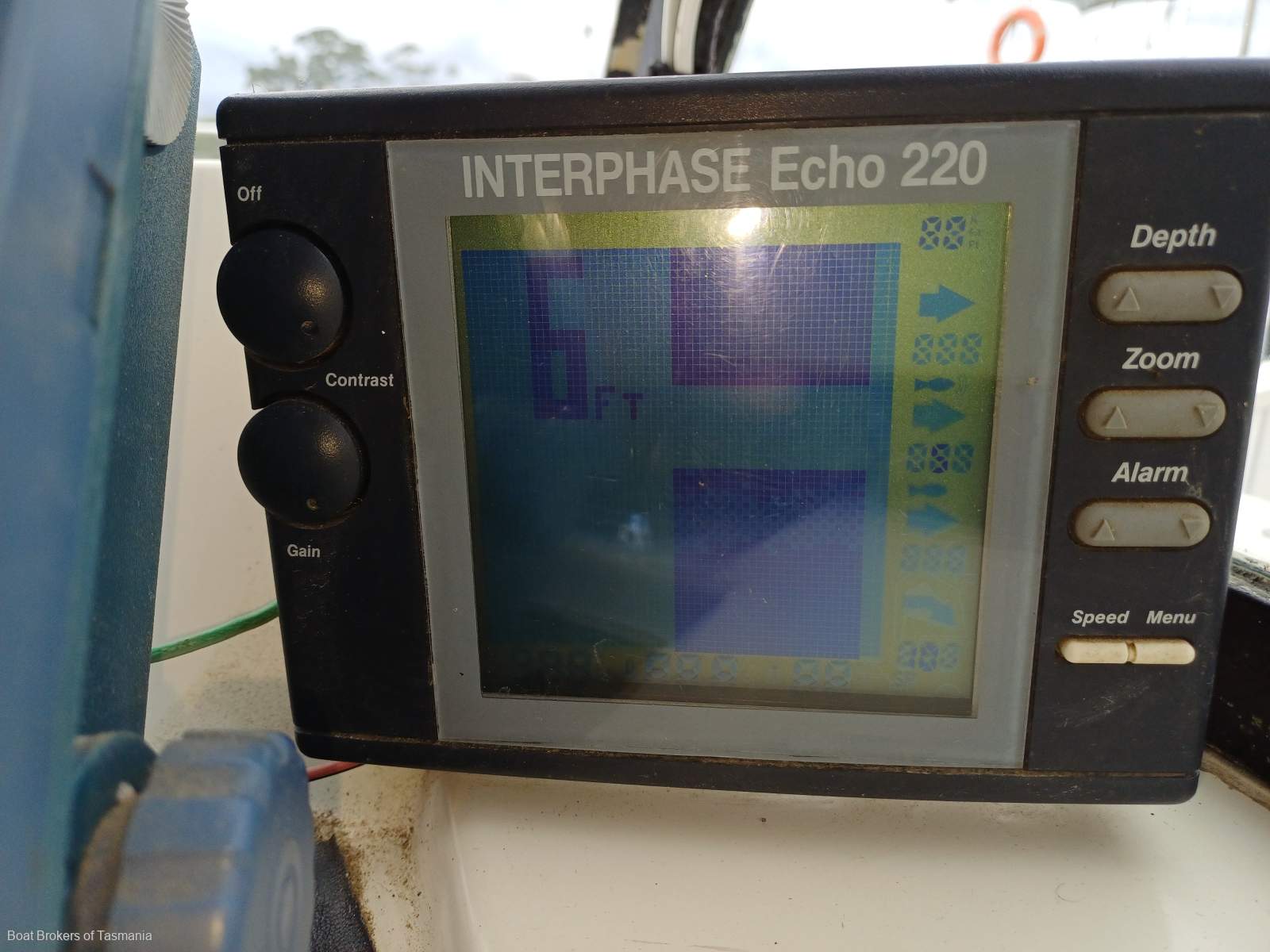 Dreamweaver. Mariner 31/468. April 1980 Mariner 31 Flybridge Twin Volvo diesel shaft drive. Boat Brokers of Tasmania