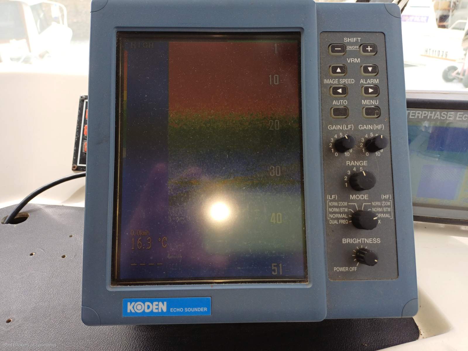 Dreamweaver. Mariner 31/468. April 1980 Mariner 31 Flybridge Twin Volvo diesel shaft drive. Boat Brokers of Tasmania