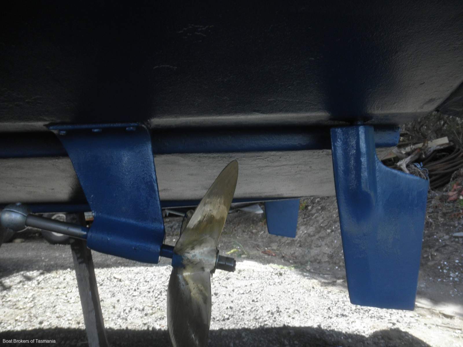 Dreamweaver. Mariner 31/468. April 1980 Mariner 31 Flybridge Twin Volvo diesel shaft drive. Boat Brokers of Tasmania