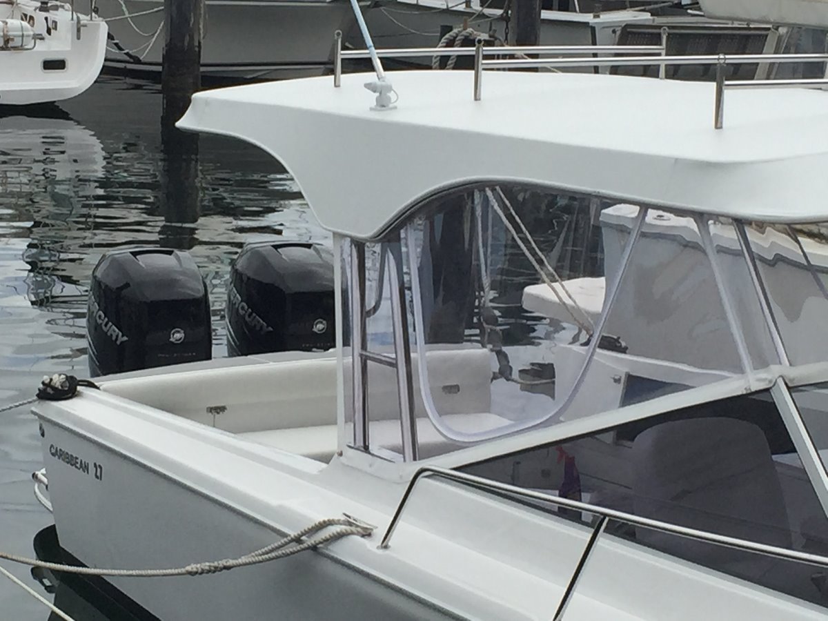 New Caribbean 27 Runabout