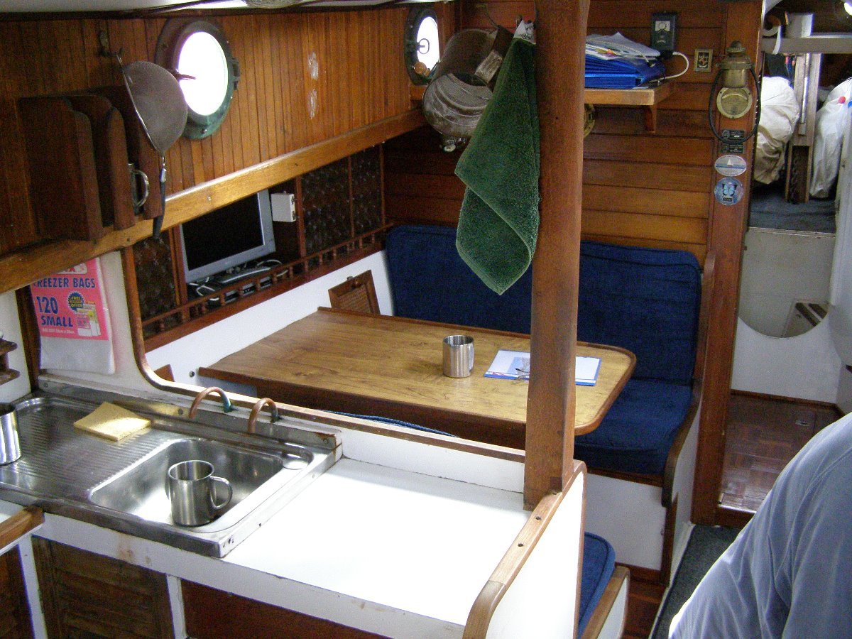 Herreshoff 36 - Yachts for Sale @ Townsville Slipways Boat ...