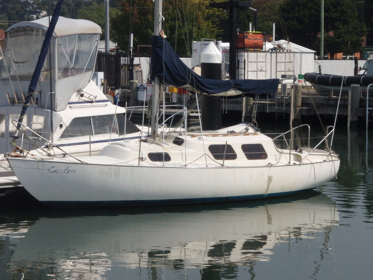 top hat yacht for sale