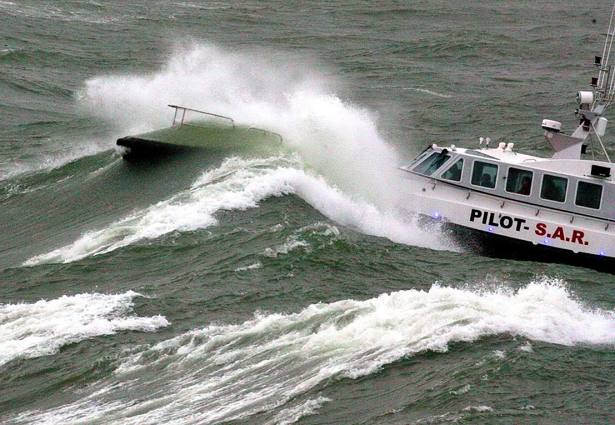 Safehaven Self Righting Interceptor 48 Pilot Boat/SAR