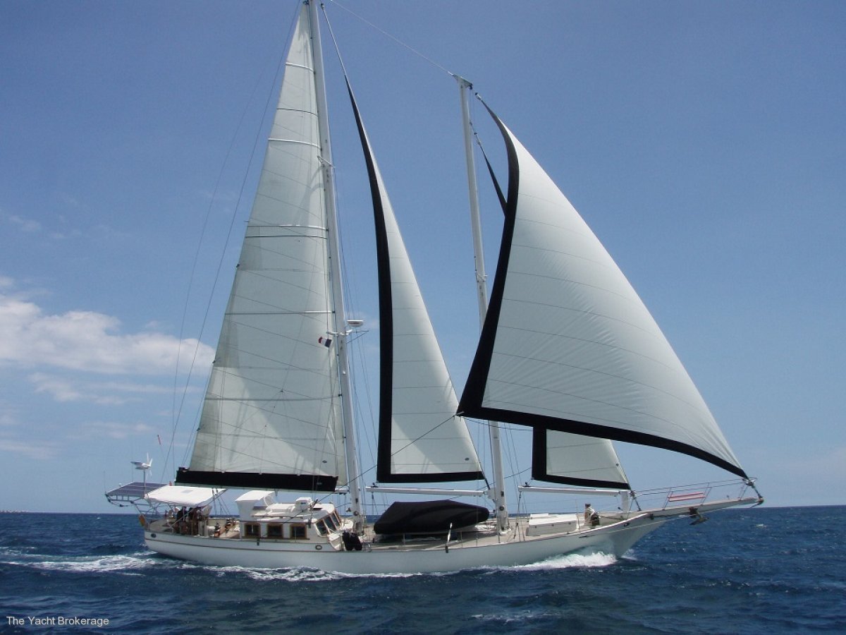 Herreshoff Staysail Schooner: Sailing Boats Boats Online 