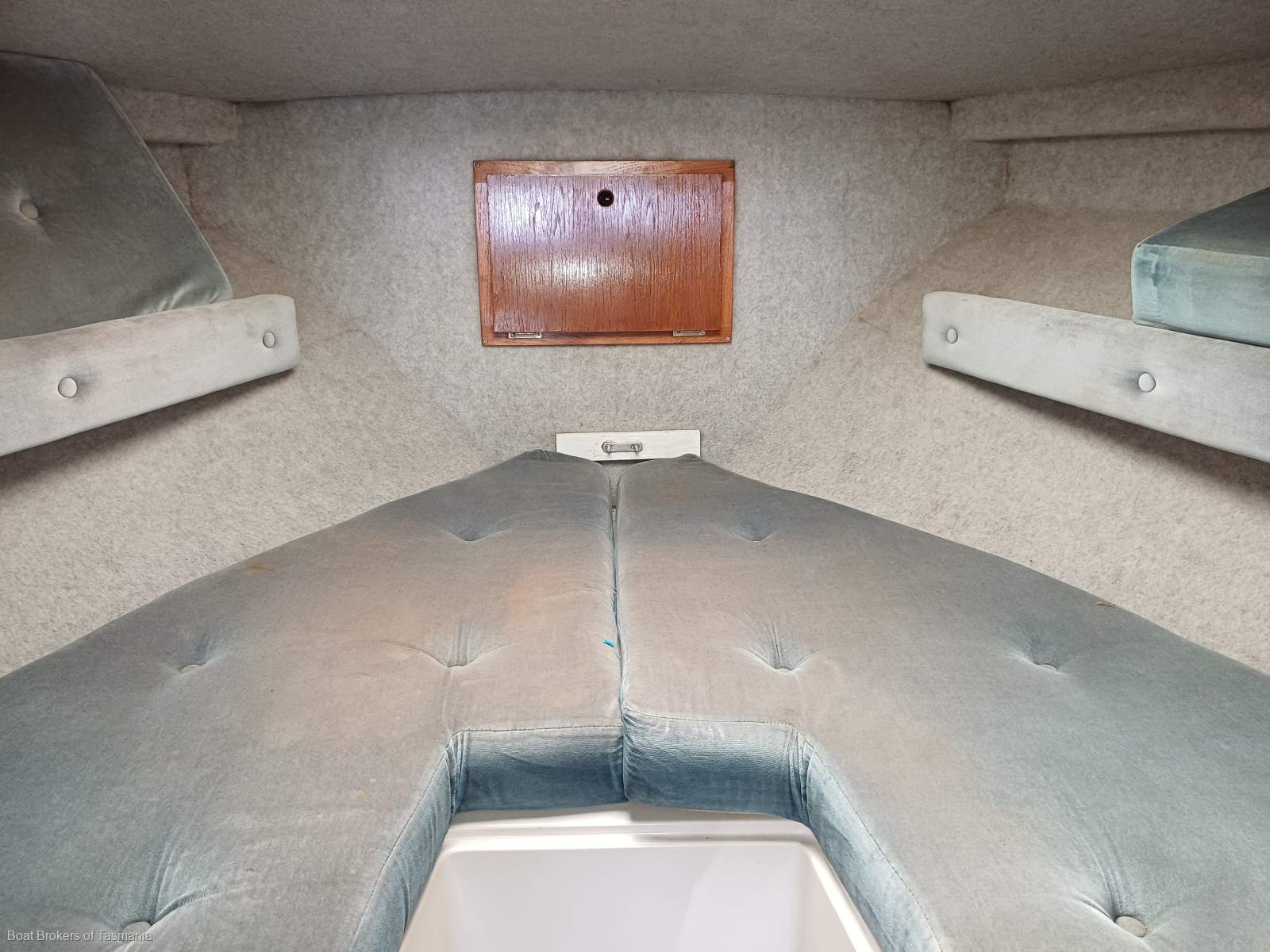 Kerry Girl Bertram 28 Flybridge Twin diesel shaft drive Sportsfisherman Boat Brokers of Tasmania