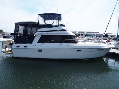 Riviera 35 Flybridge UNDER CONTRACT/SOLD