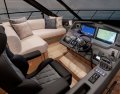 Riviera 5400 Sport Yacht Platinum Edition:Helm Station