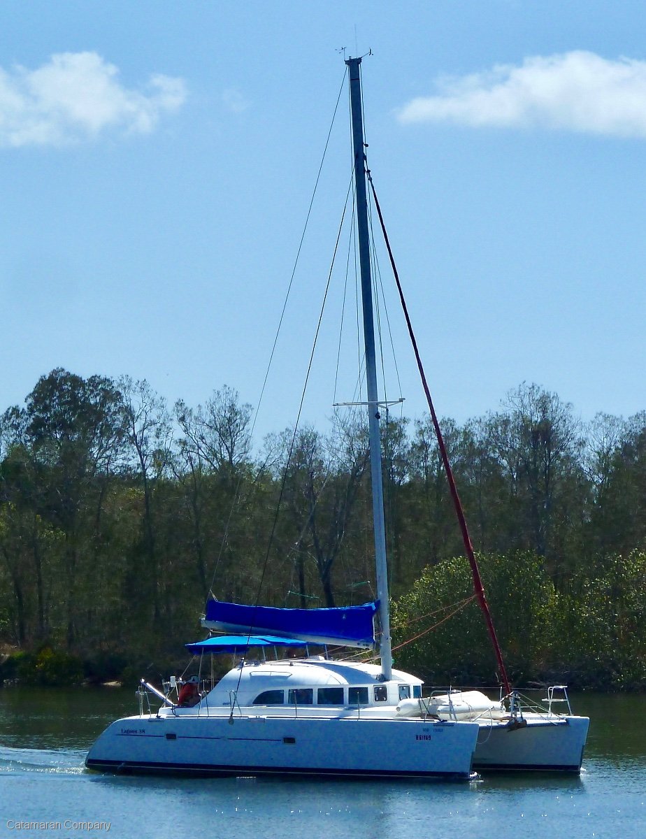 Lagoon 38 four cabin version