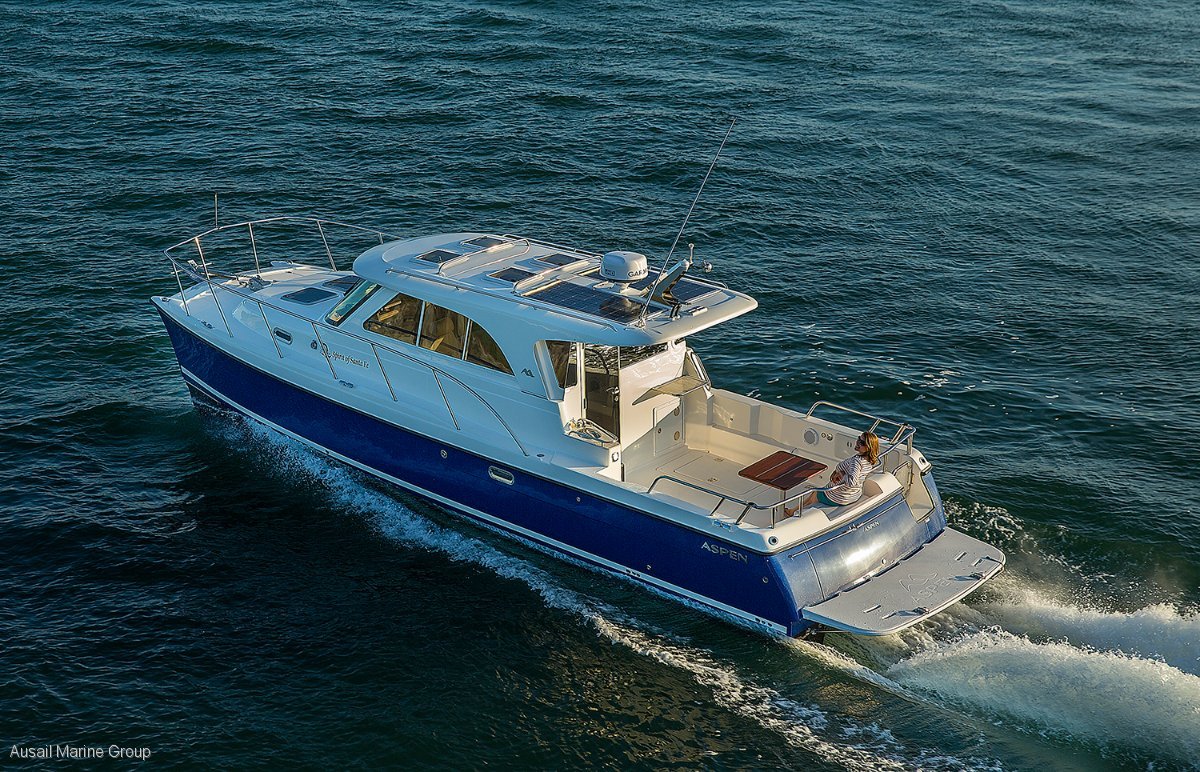 New Aspen Power Catamaran C100 C32' Escape for Sale 