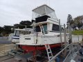 Mariner 3400 Twin Volvo shaft drive diesels. Well presented.