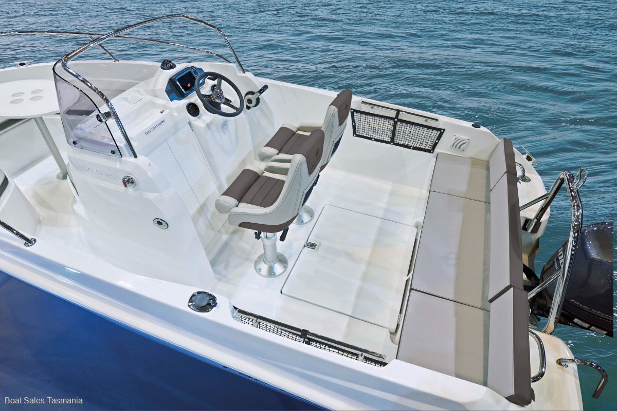 Jeanneau Cap Camarat 5.5 CC Series 2 (NEW)