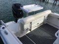 New Robalo R222:Folding rear seating