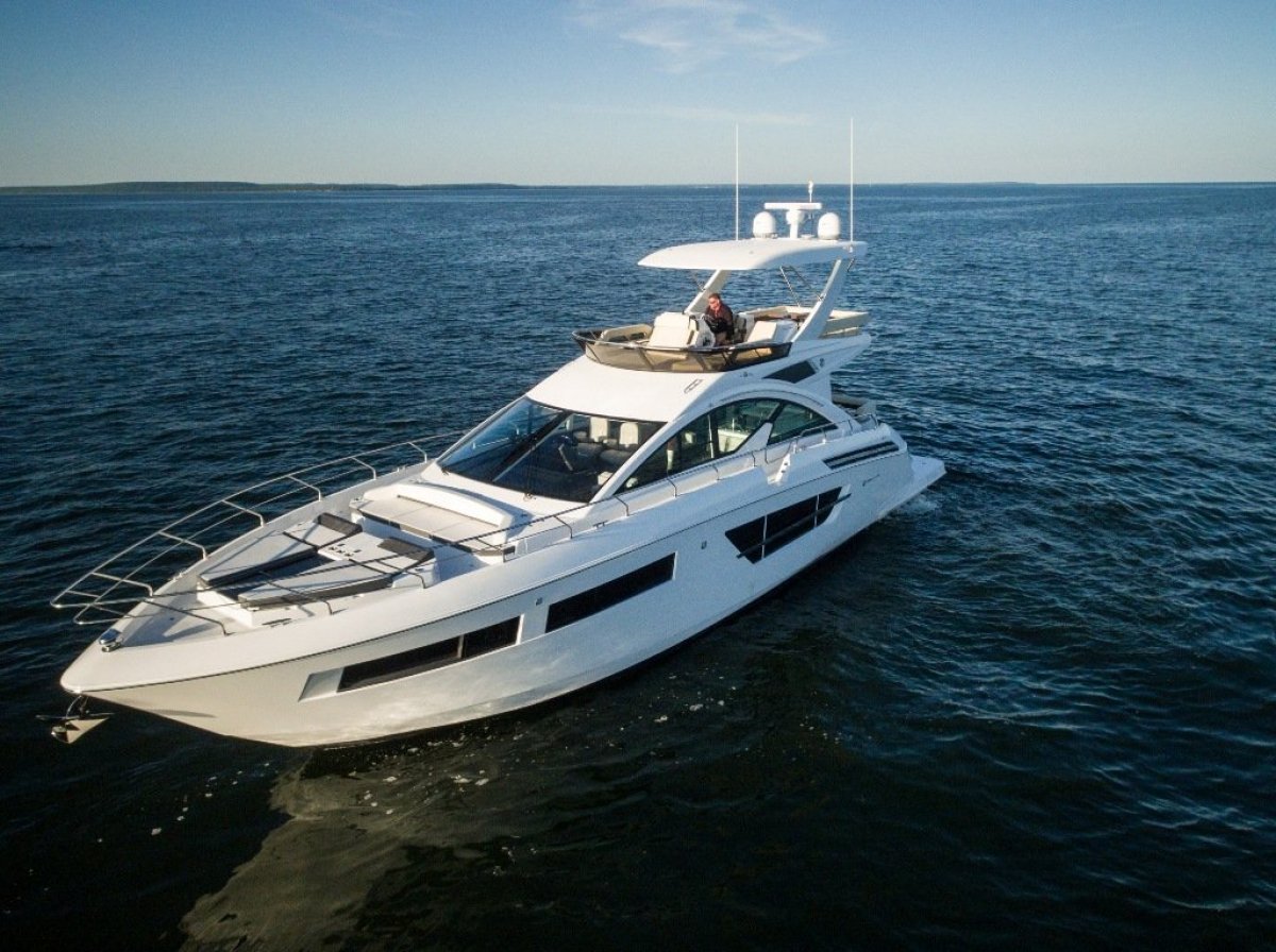 cruisers yachts flybridge for sale