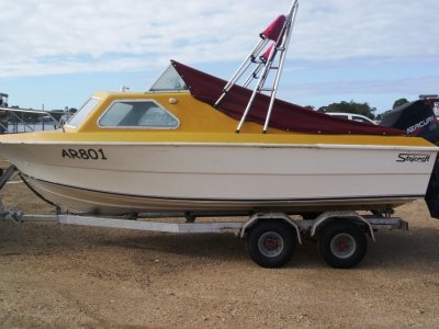 Stejcraft Half Cabin 