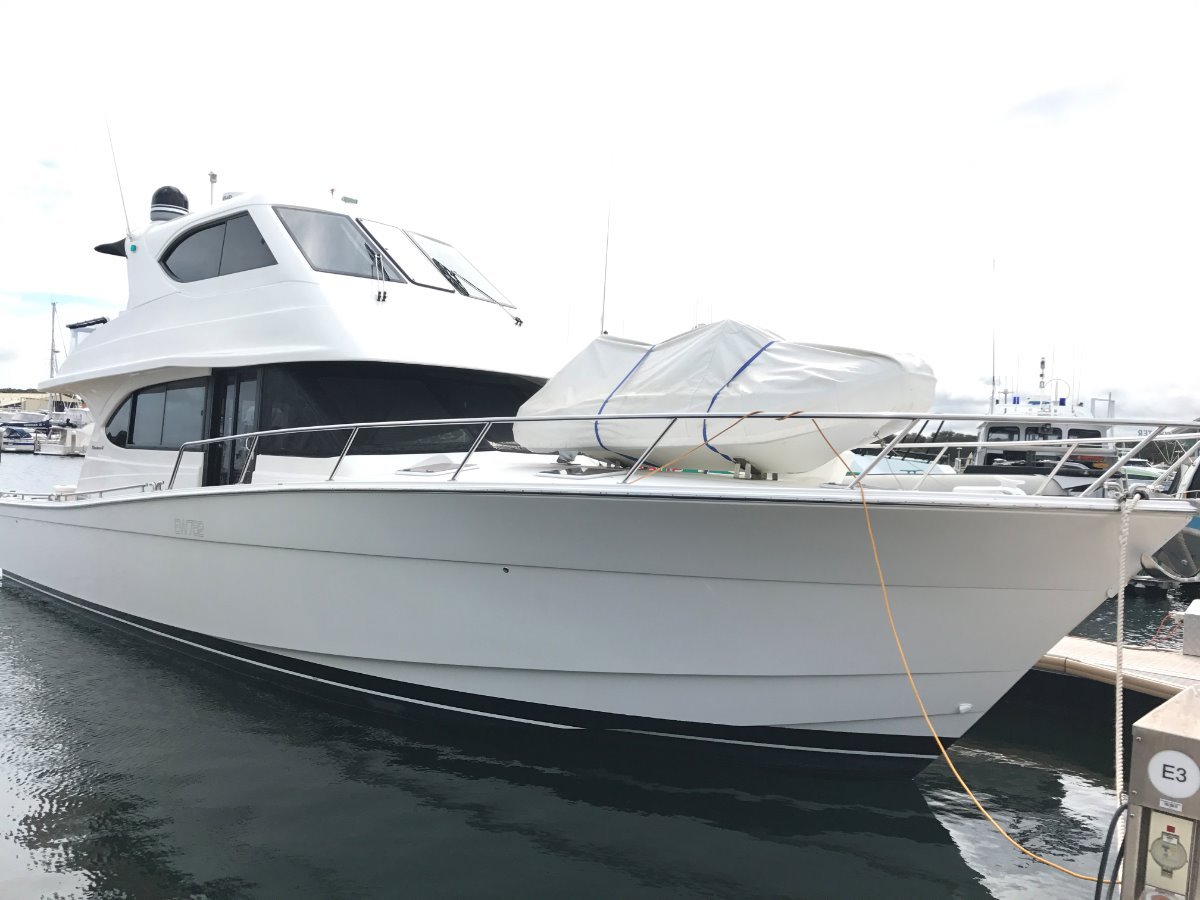 maritimo 52 cruising motor yacht