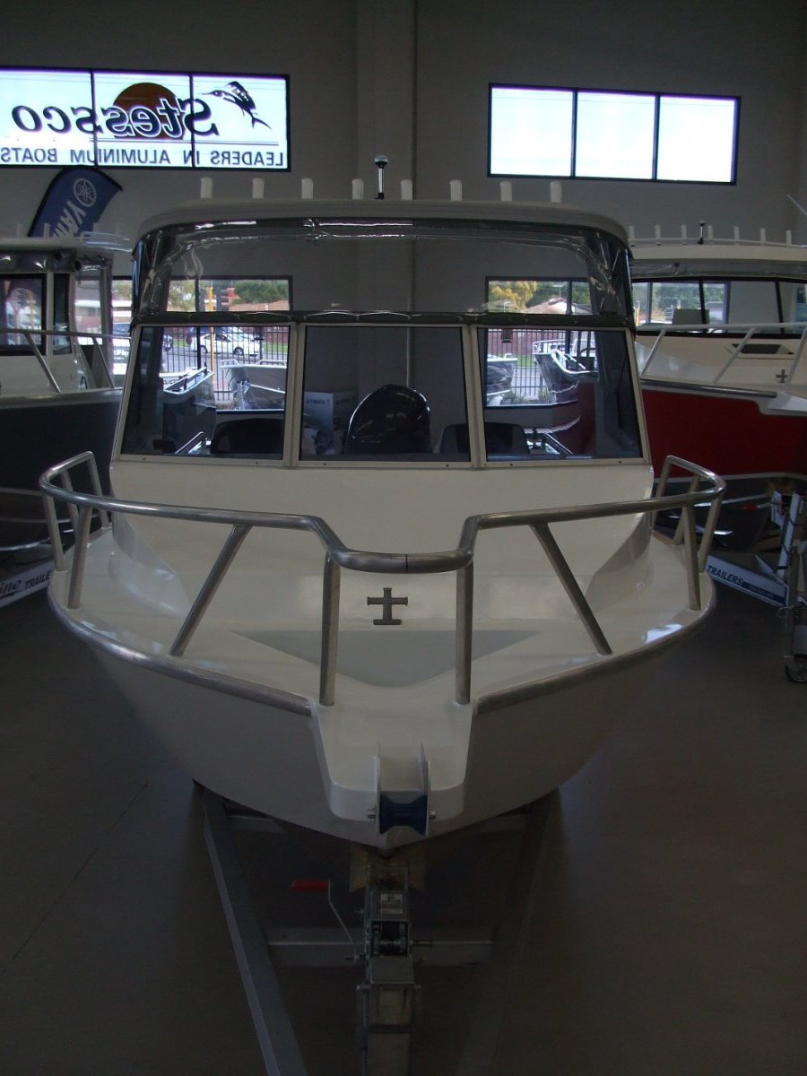 New Coraline 600 Series Offshore Runabout
