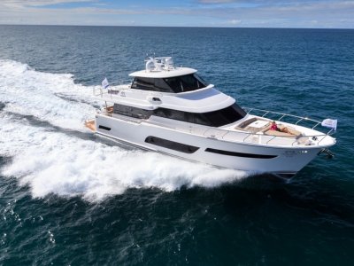 Horizon Yacht V72