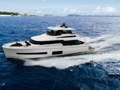 Horizon Yacht V68