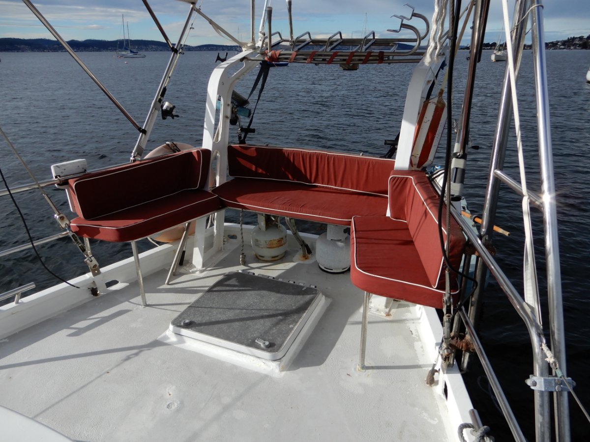 centre cockpit yacht for sale
