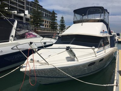 Leeder 28 Flybridge Ready for summer, legendary WA build!! 