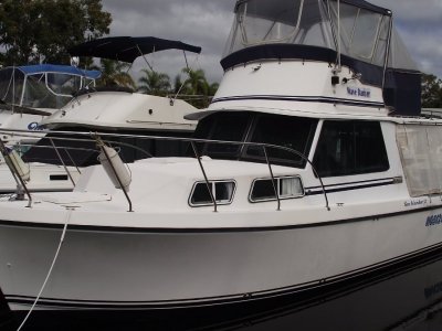 10 m berth lease for sale :Tin Can Bay Marina