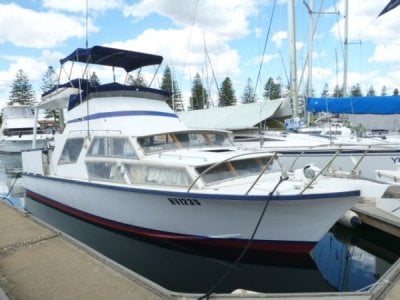 Hartley 33 Flybridge Cruiser