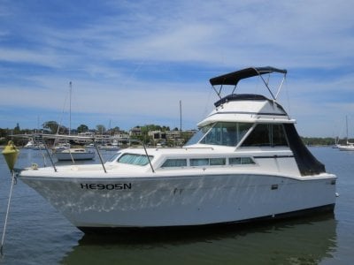 Mariner 25 Flybridge