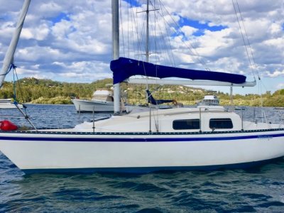 Hutton 28 Fibreglass sloop