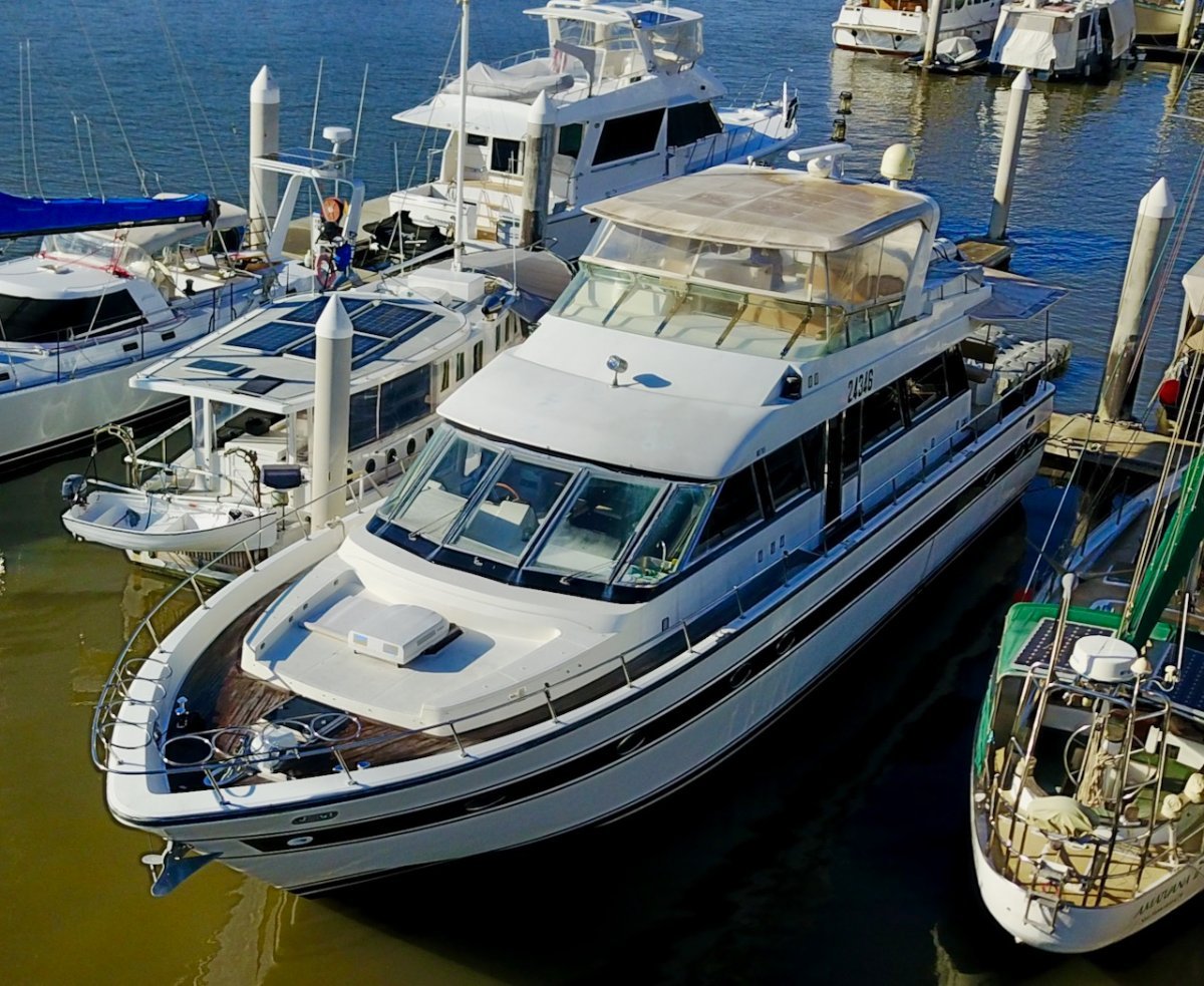 Hi Star 71 Skylounge IS GOING TO AUCTION WITH RAY WHITE MARINE 14/03/21