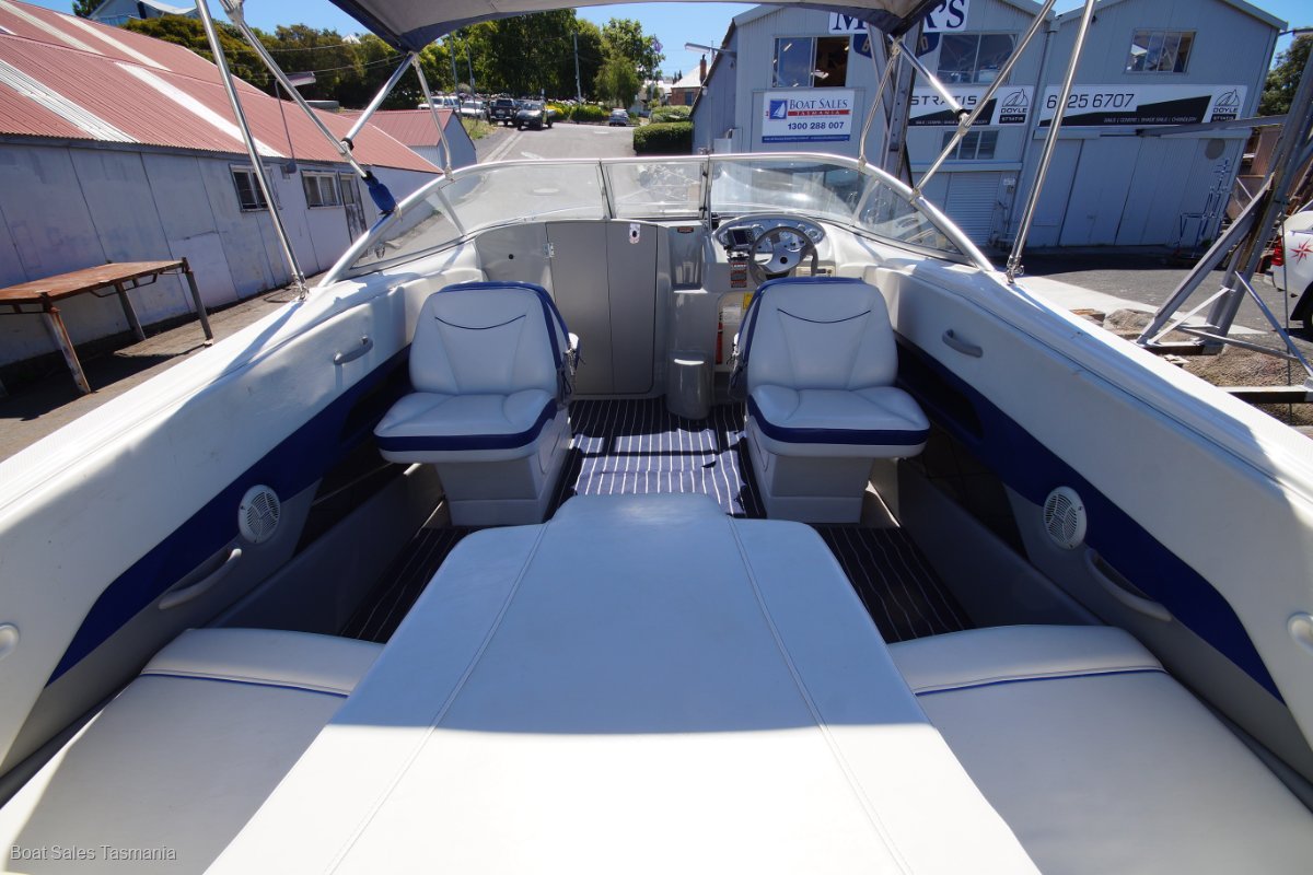 Bayliner 210 Cuddy Discovery Power boats Boat Sales Tasmania