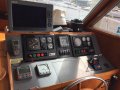 Sea Ranger 46 Flybridge Cruiser Sundeck:Main helm station