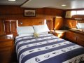 Sea Ranger 46 Flybridge Cruiser Sundeck:Master Stateroom Aft