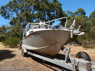 Power Monohull Boats 25ft 7 62m To 30ft 9 14m For Sale In Wa