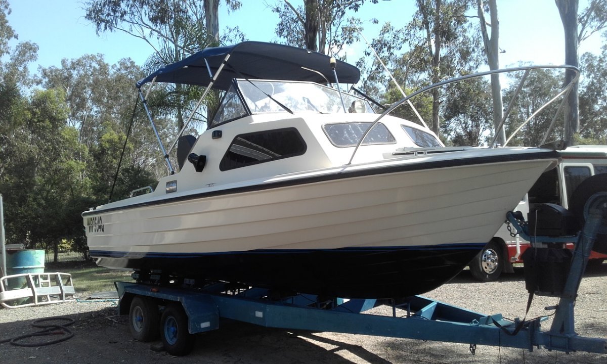 Steber Runabout 5 9m Half Cabin Trailer Boats Boats Online For