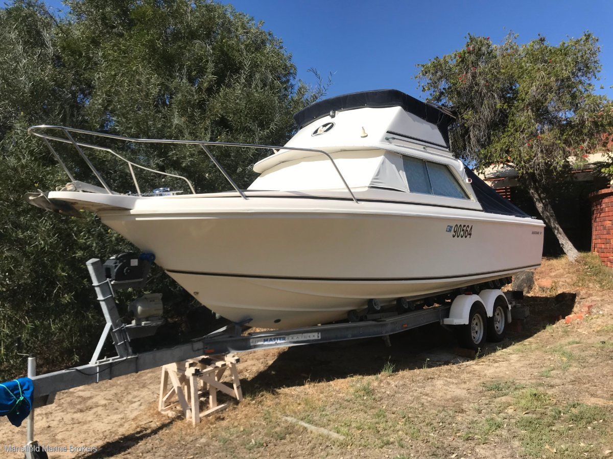 Bertram Caribbean 23 Flybridge on Trailer For Sale Mansfield Marine