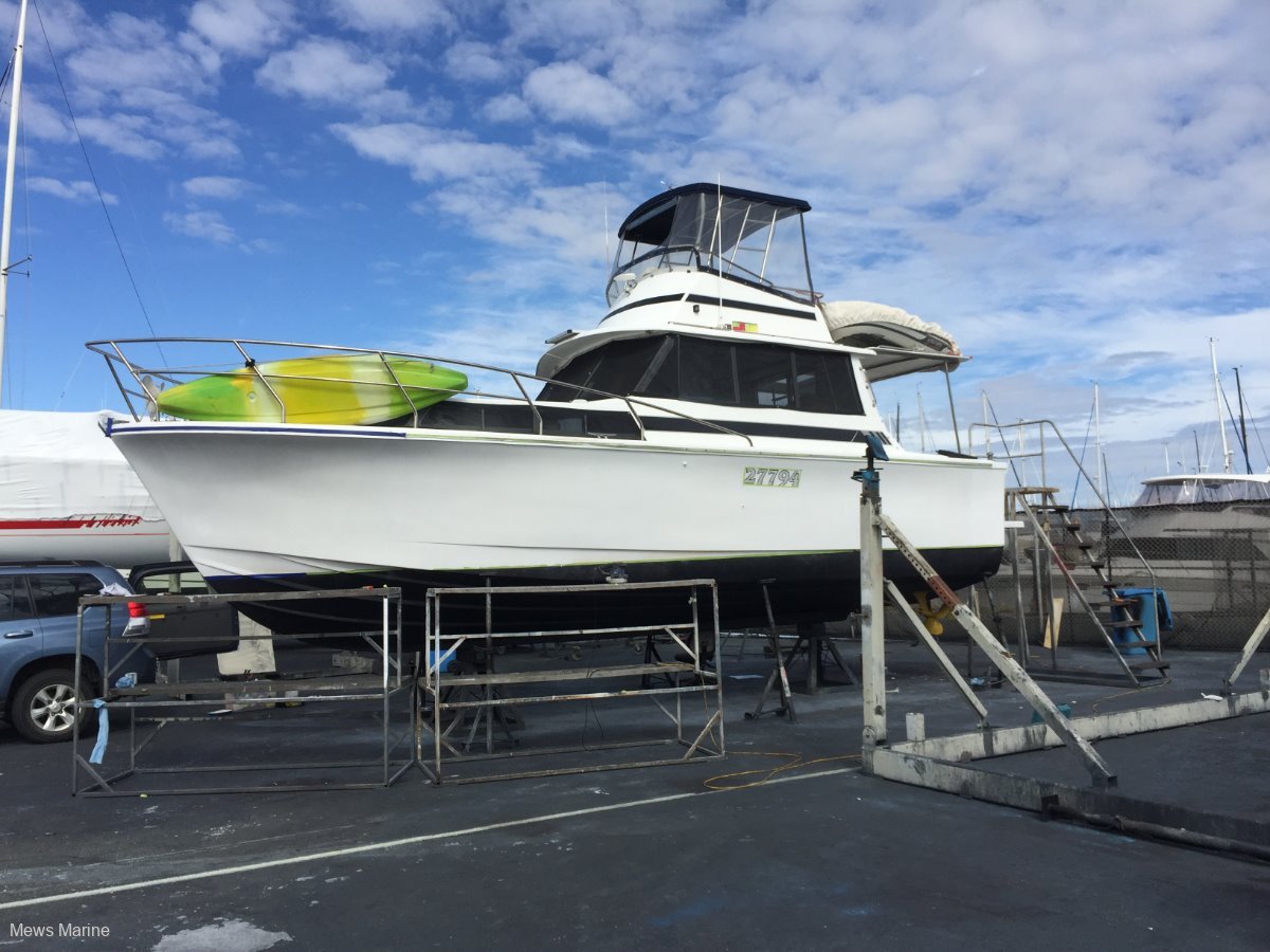 Used Savage 33 Flybridge Cruiser for Sale | Boats For Sale | Yachthub