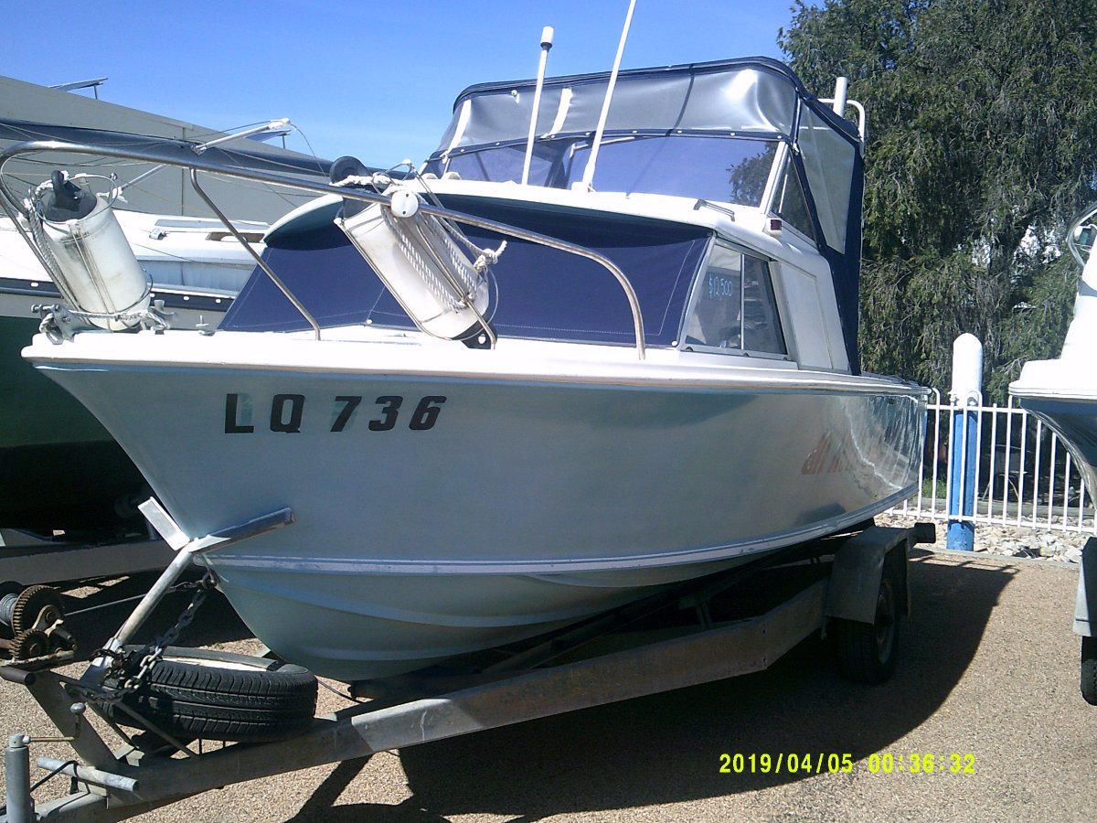 Nova Cabin Cruiser Nova 1800 Half Cab Power Boats Boats Online