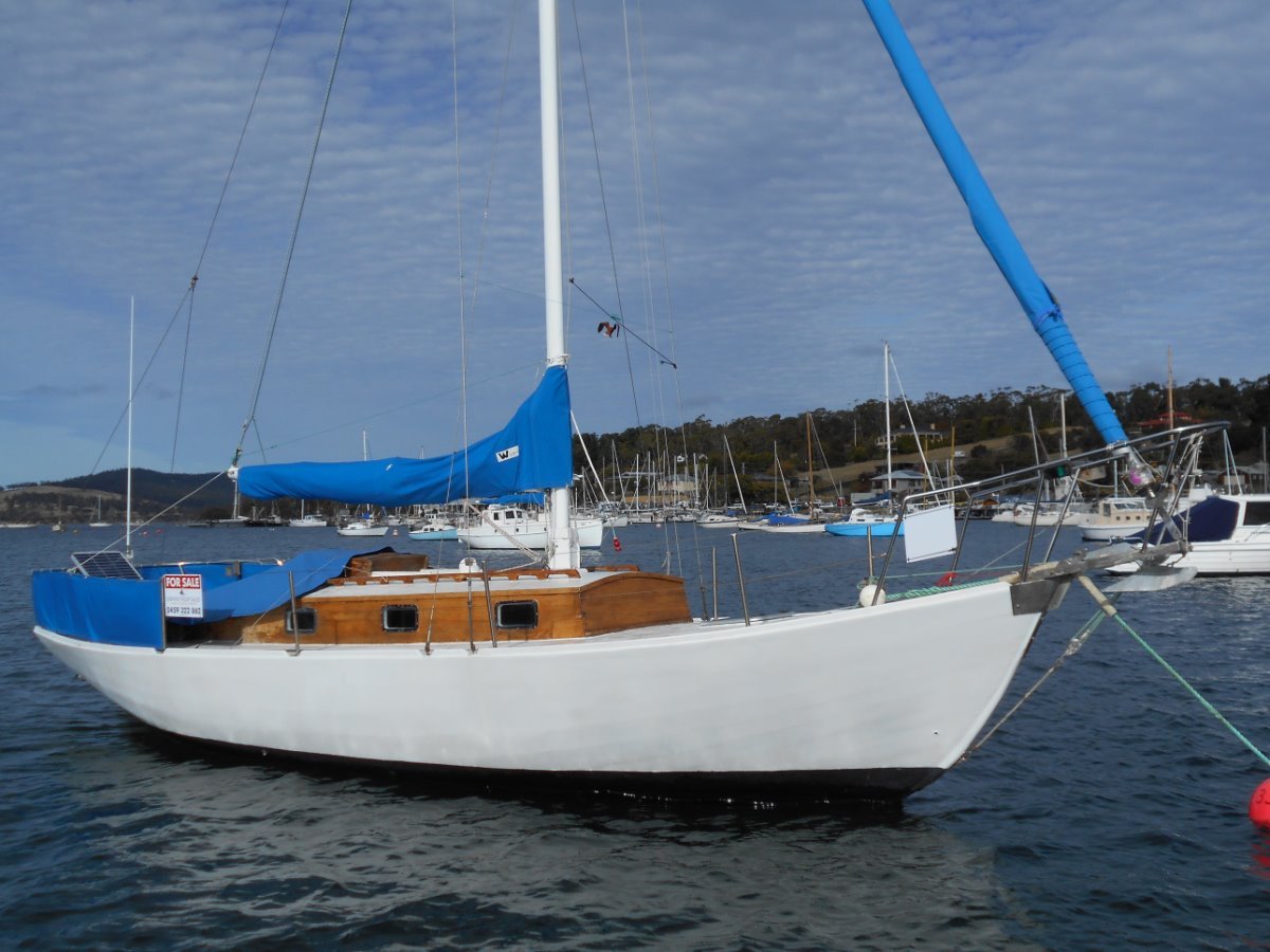 h 28 sailboat for sale